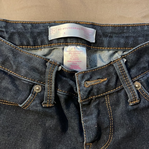 Jeans - Picture 2 of 3